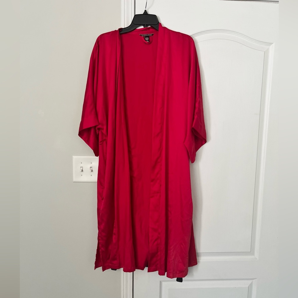 Victoria’s Secret| red satin robe